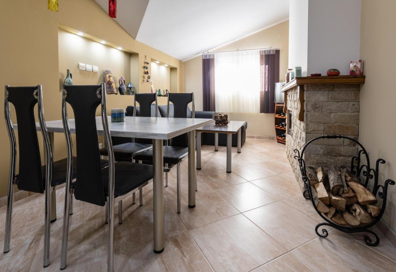 Апартаменти Ковачева Bansko Bagian luar foto